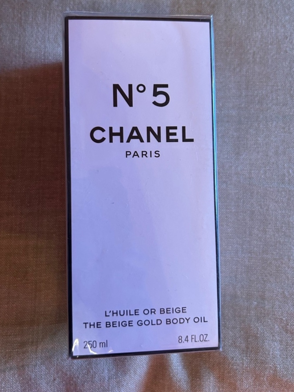CHANEL N°5 The Beige Gold Body Oil